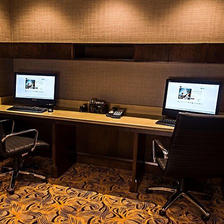 Hampton Inn By Hilton Ottawa Airport Ngoại thất bức ảnh