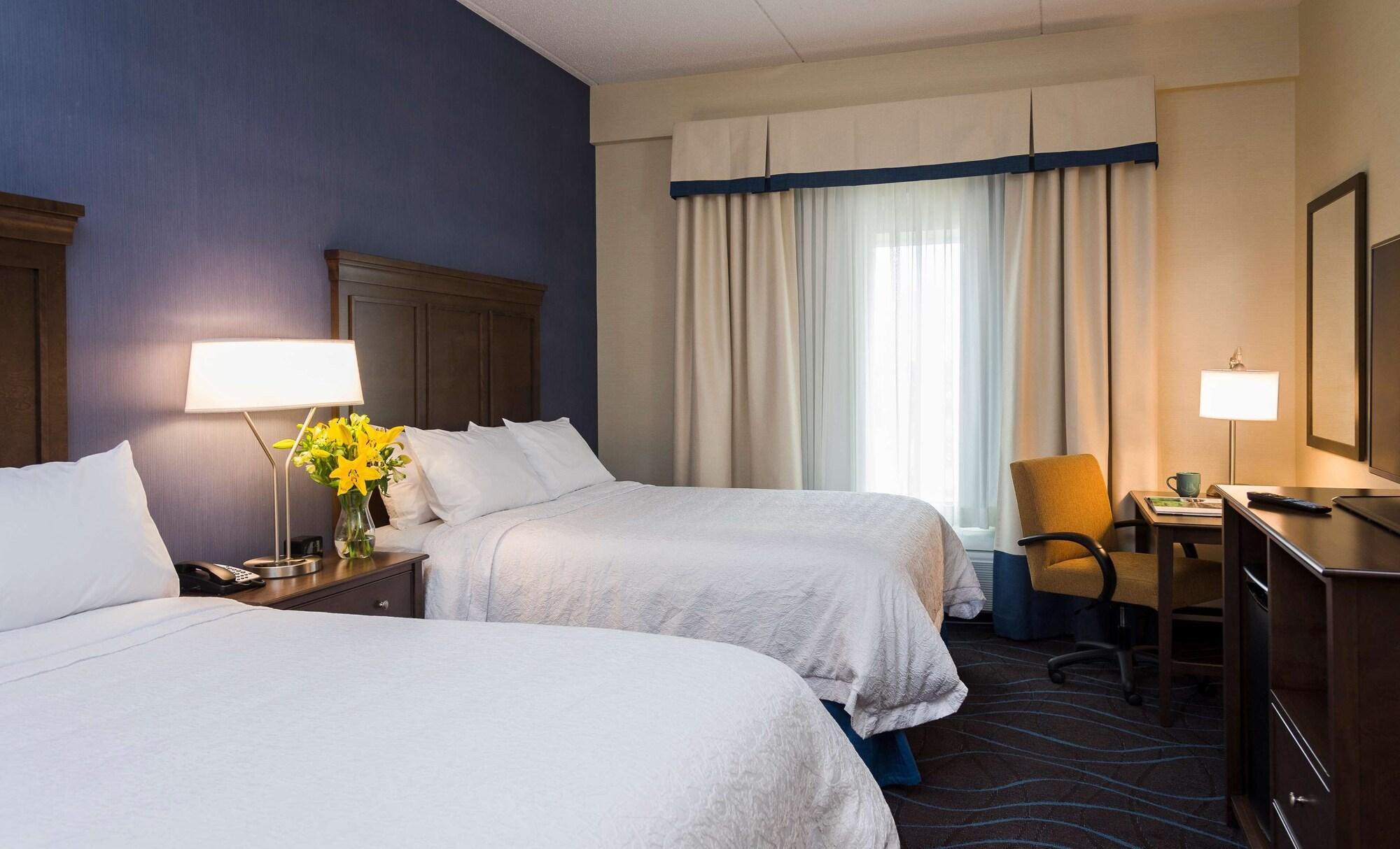 Hampton Inn By Hilton Ottawa Airport Ngoại thất bức ảnh