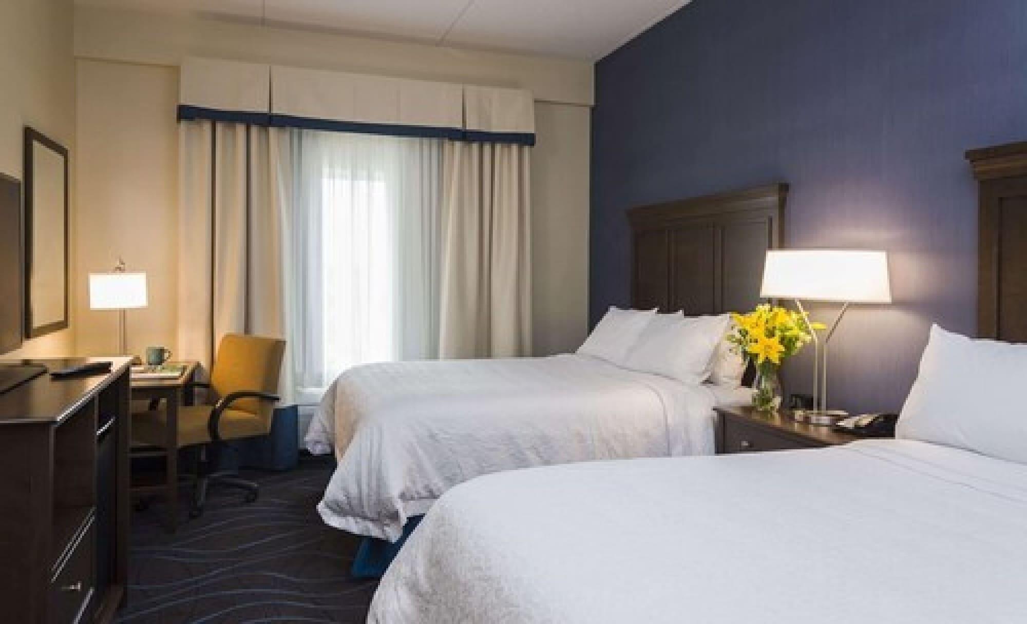 Hampton Inn By Hilton Ottawa Airport Ngoại thất bức ảnh