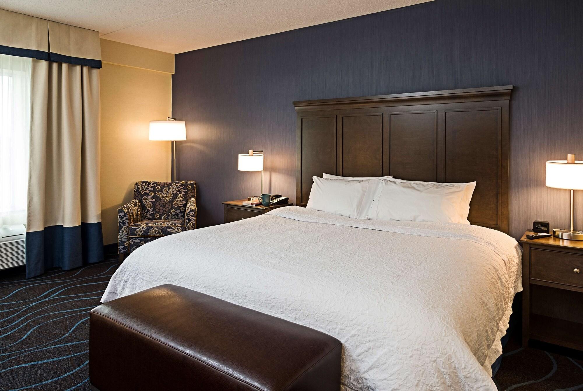 Hampton Inn By Hilton Ottawa Airport Ngoại thất bức ảnh
